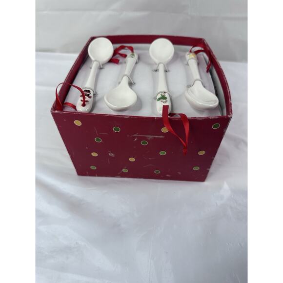 BIA Happy Holidays Set of 4 Christmas Mugs & Matching Ceramic Spoons Cordon Bleu - Picture 8 of 8